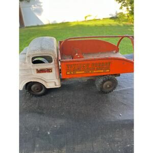 Structo wrecker truck windup- Preowned